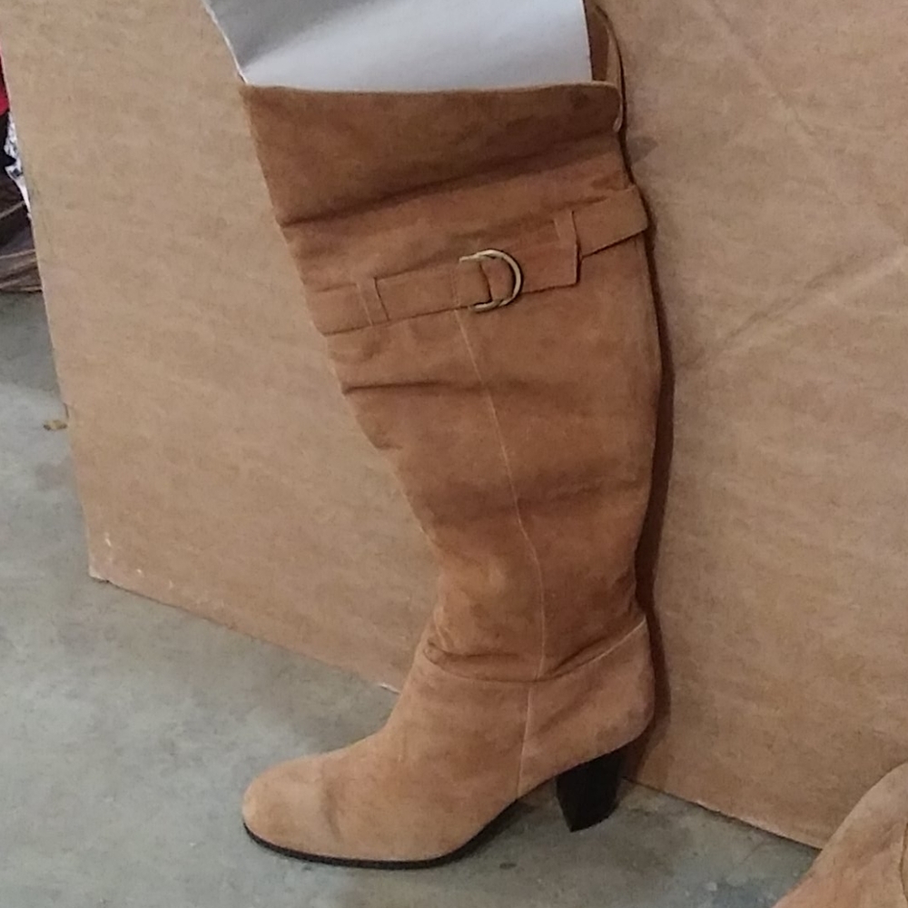 Over the knee leather upper women’s boots size 11